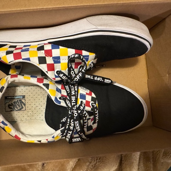 Vans worn once bought too small - Picture 2 of 2